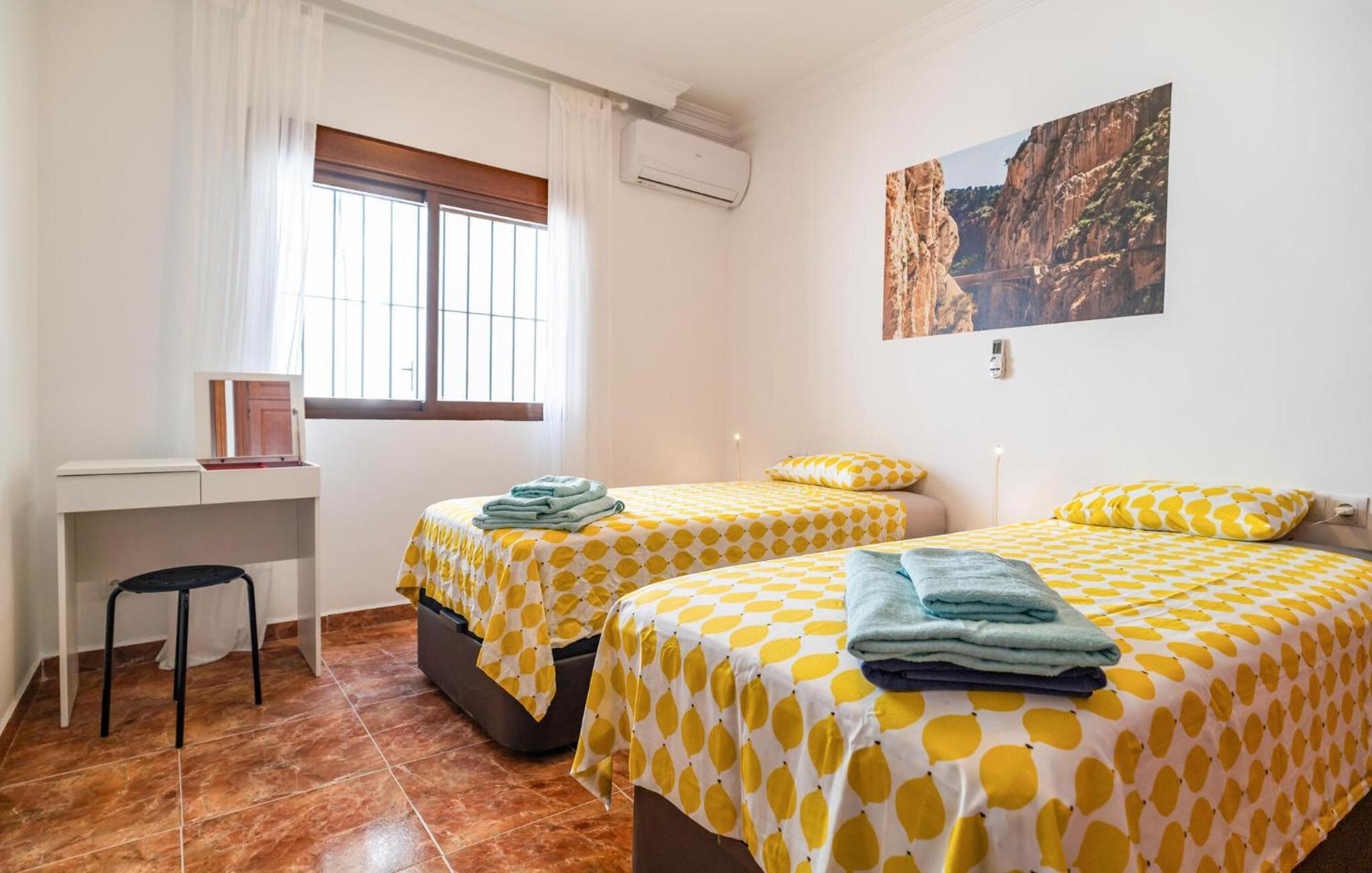 Lovely Home In Benalmadena With Kitchen Luaran gambar