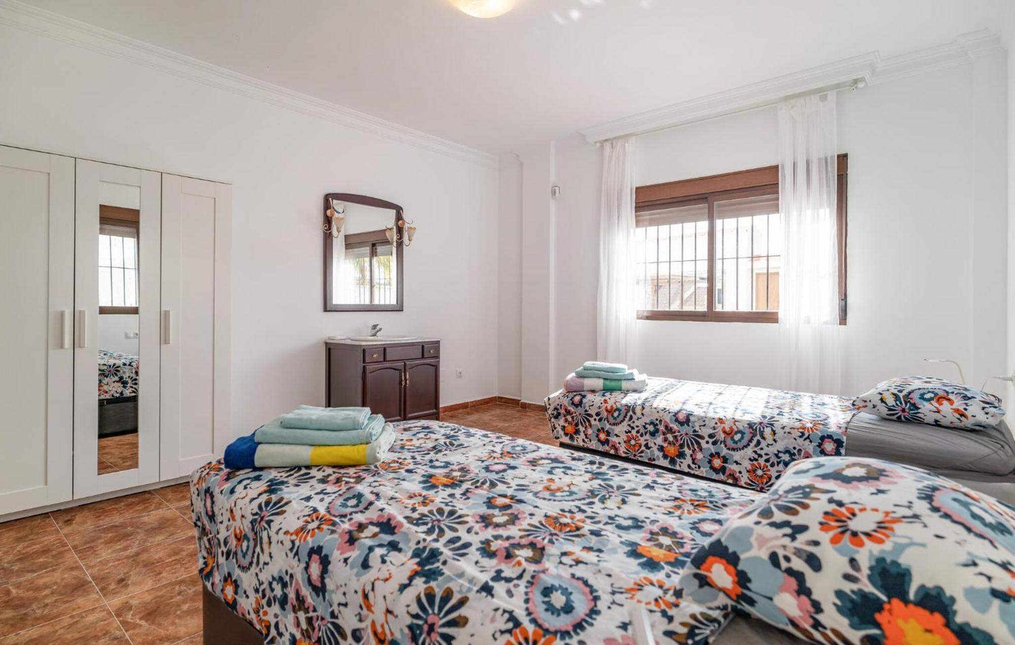 Lovely Home In Benalmadena With Kitchen Luaran gambar
